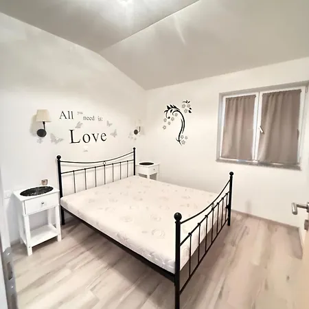 아파트 Blue Morning Apartments, - By Ta Leut Agency 브르시