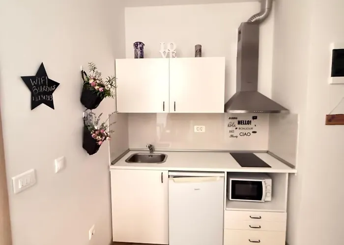 Blue Morning Apartments, - By Ta Leut Agency Lejlighed